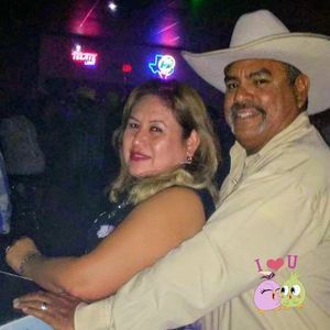 Meet your Posher, Amparo